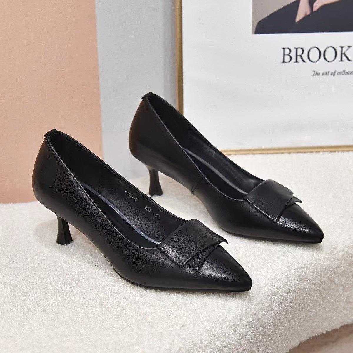 Women's Pumps Pointed Stiletto Low-cut Spring Flat Women's Shoes