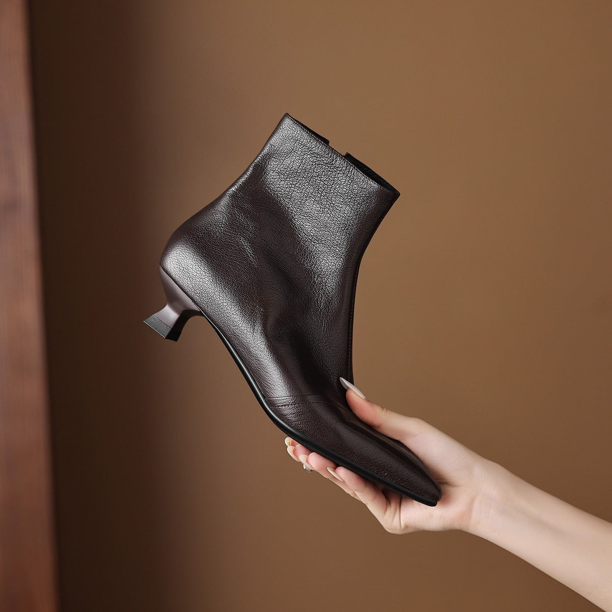 Women's French Soft Ankle Pointed Brown Not Tired Women's Leather Boots