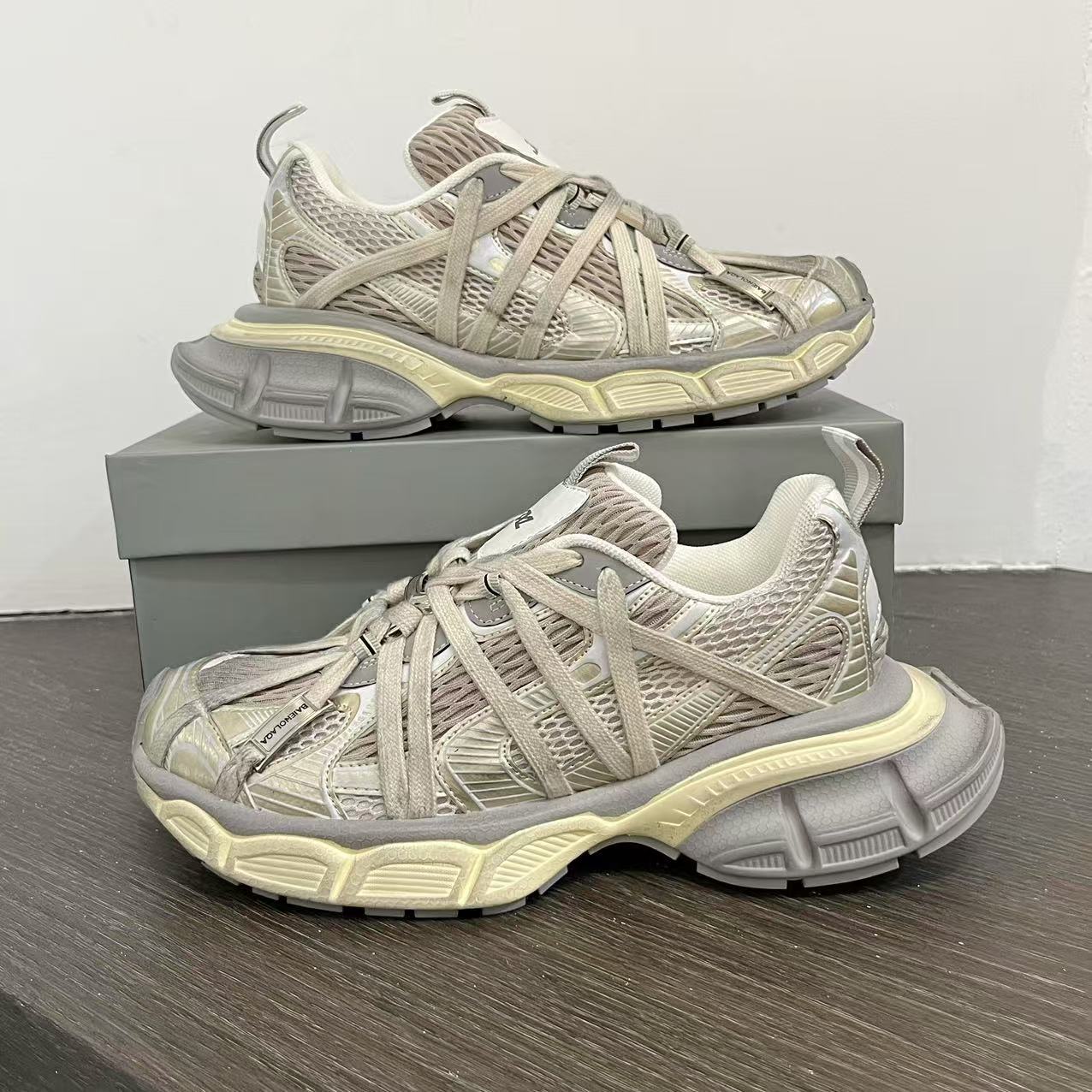 Women's Blue Contrast Color Mesh Jelly Thick Bottom Increased Lace Up Women's Sports Shoes
