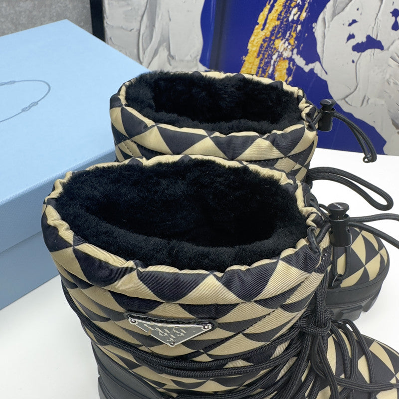 Women's Raise The Bottom Nylon Fabric Contraction Band Snow Boots