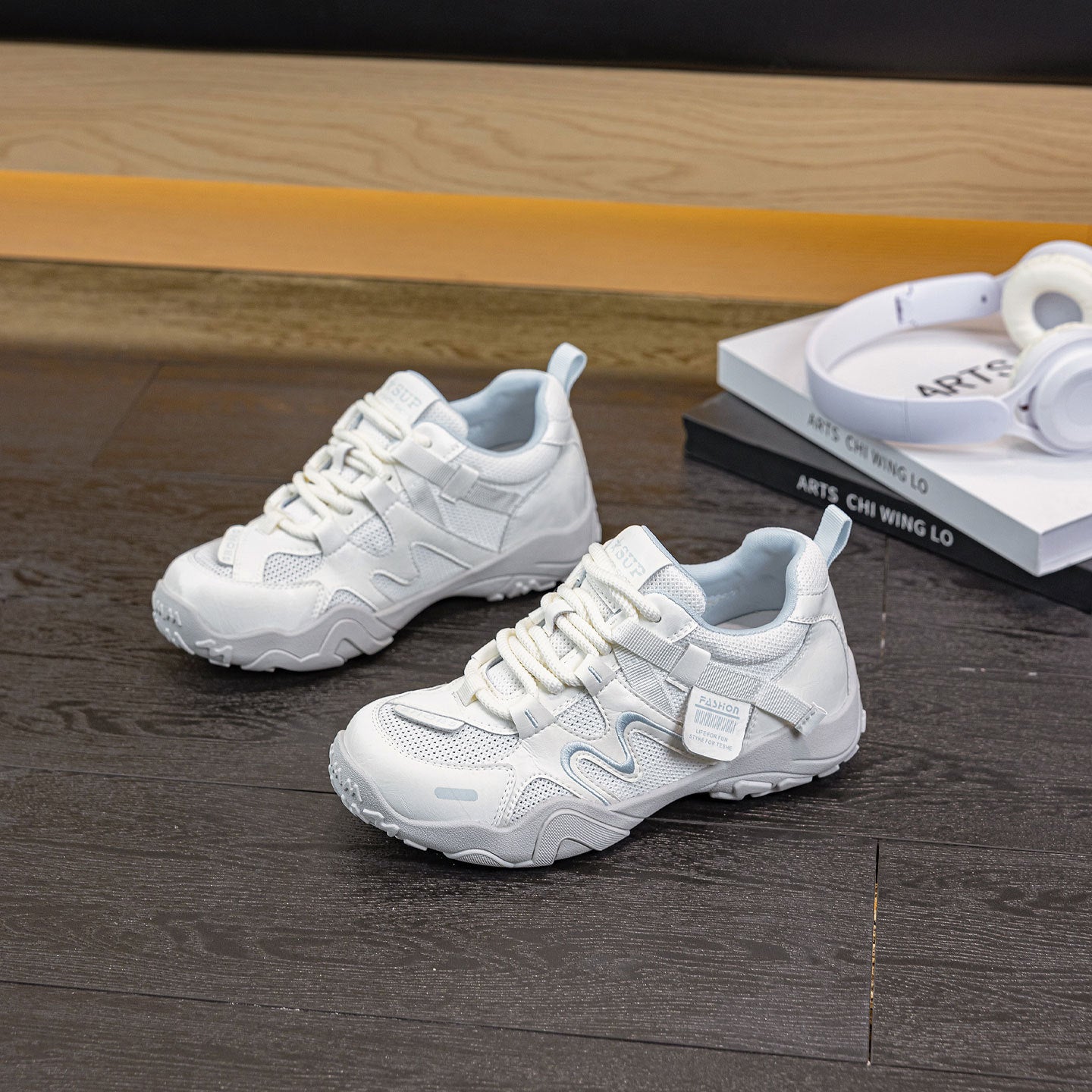 Women's Bottom Inner Height Increasing Soft Not Tired Feet For Long Women's Sports Shoes