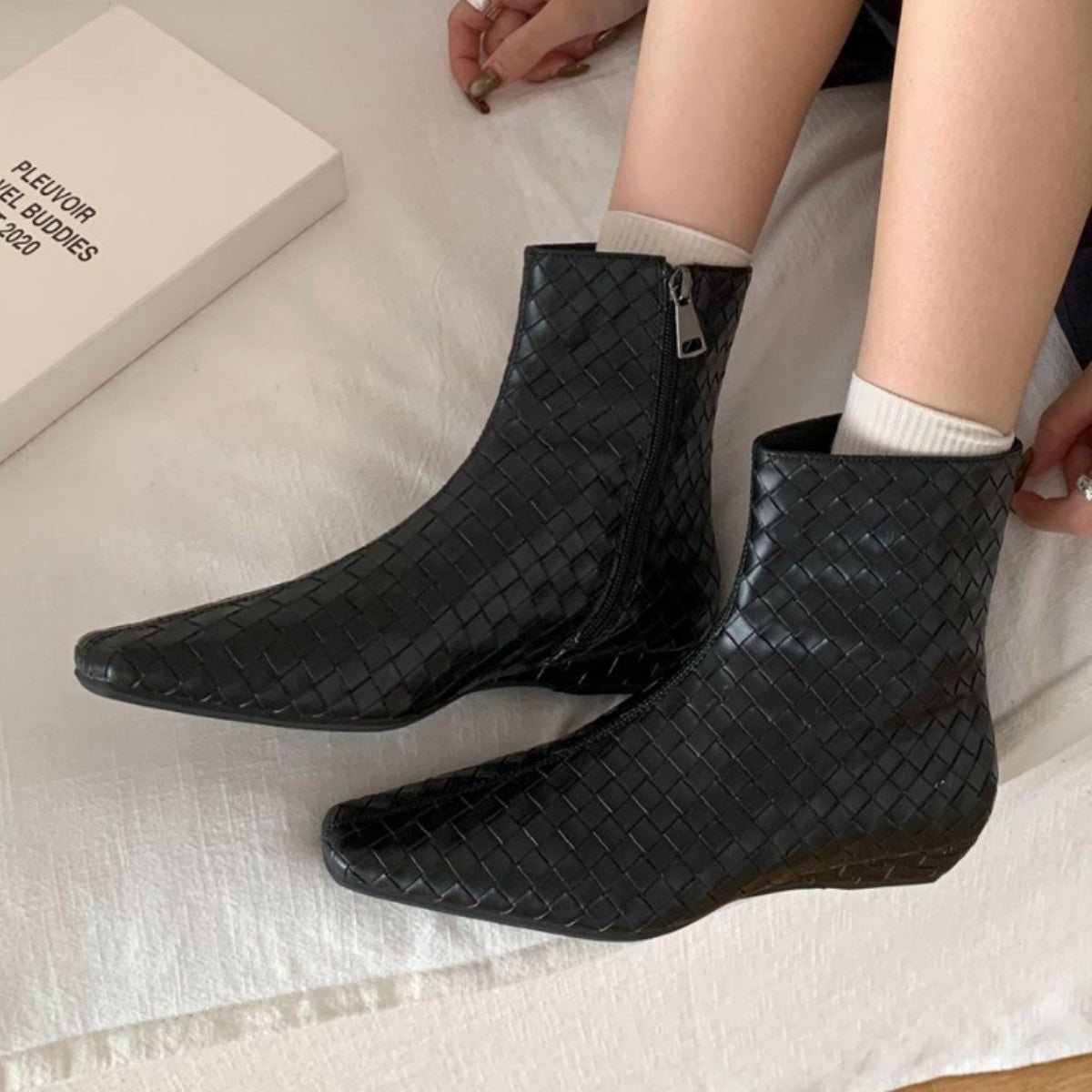Women's Korean Style Square Head Woven Loose Sleeve Wedge Short Low Women's Leather Boots
