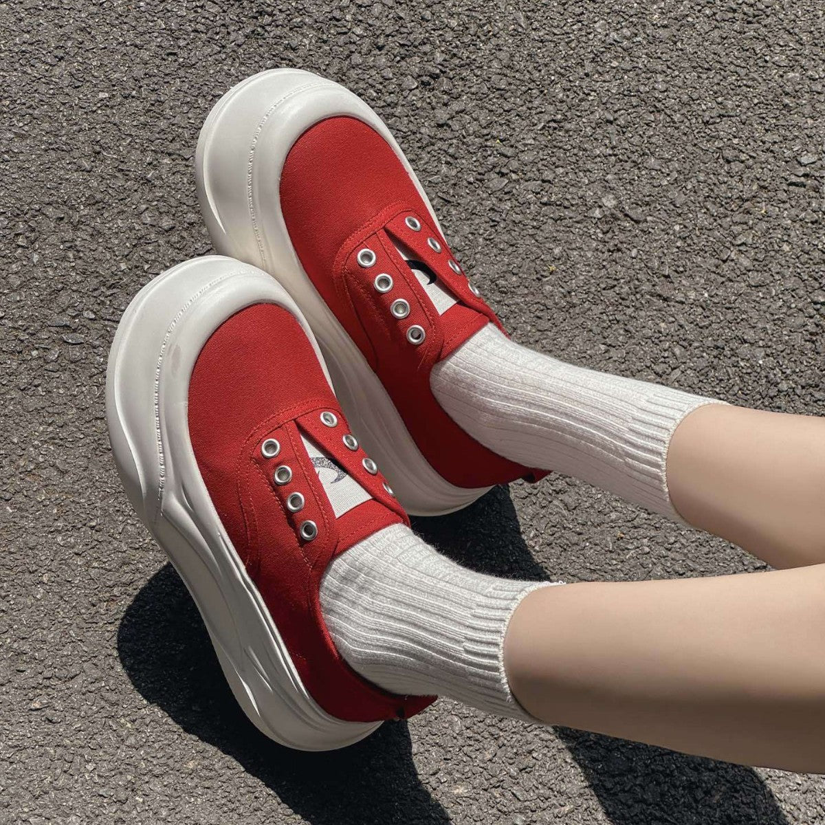Women's Summer Thin Round Head Slip-on Lightweight Casual Shoes