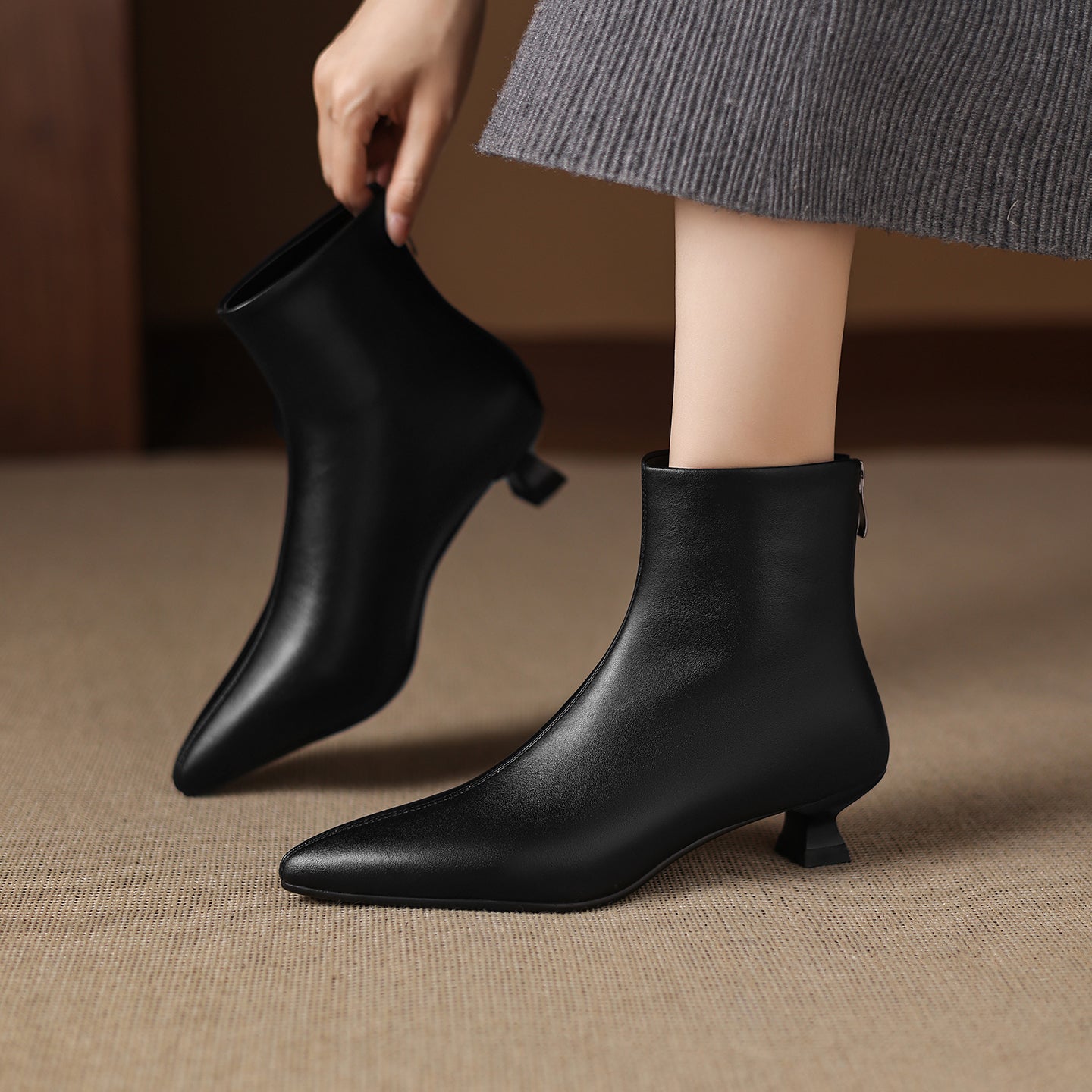 Genuine Soft Pointed Toe White Western Style Skinny Women's Leather Boots