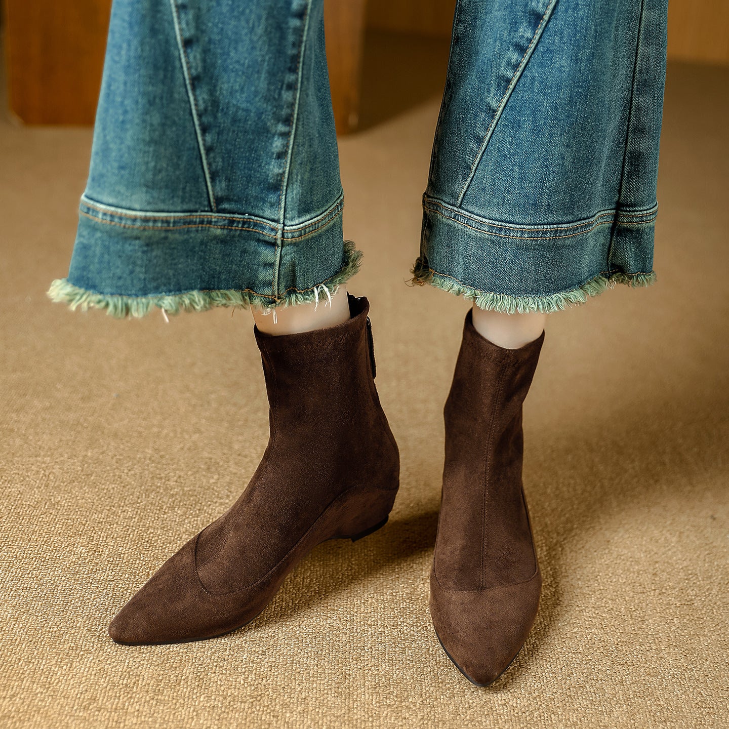 Women's Slimming French Retro Pointed Toe Suede Short For Height Increasing Women's Leather Boots
