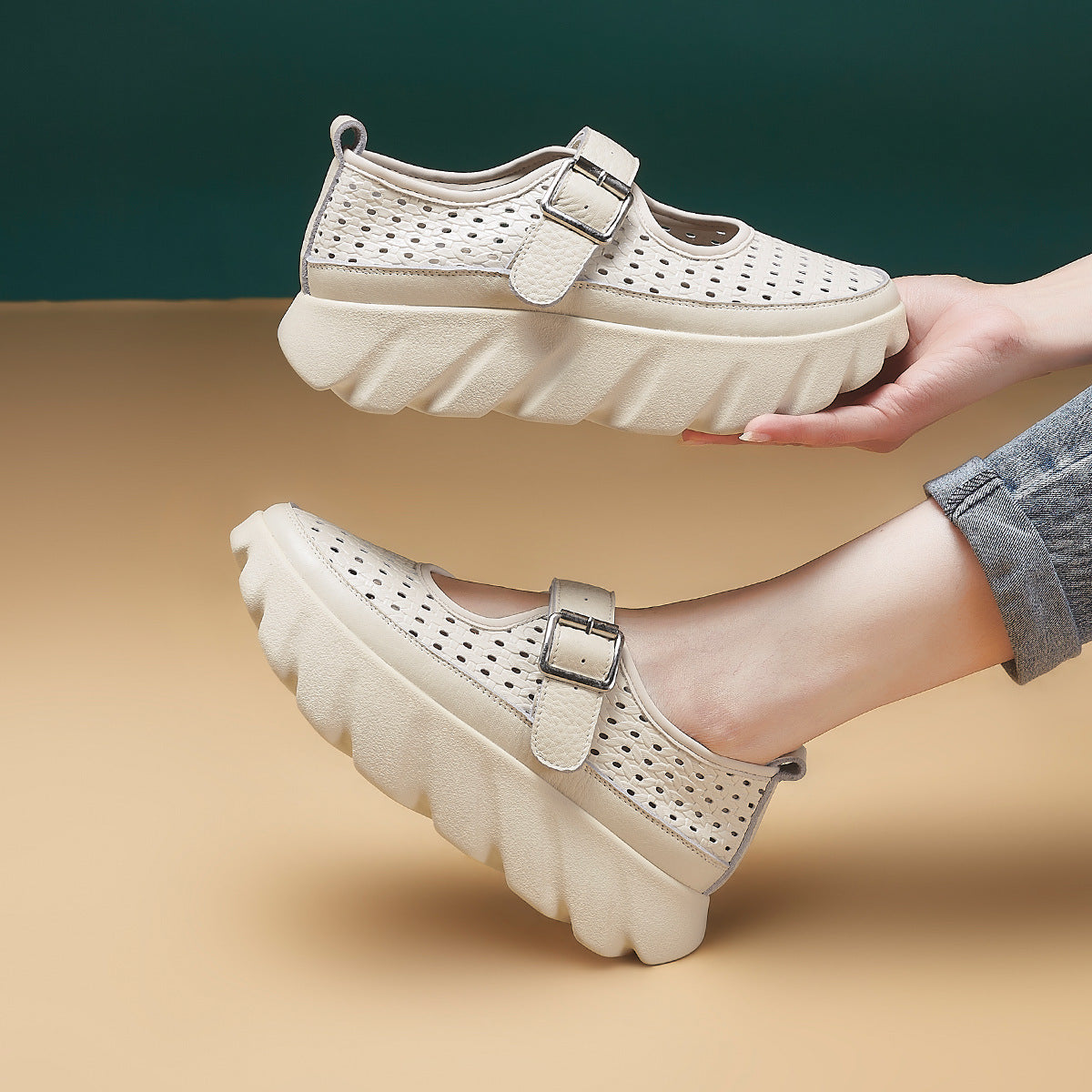 Women's Low-cut Buckle Mom Thick Bottom Soft Platform Sandals
