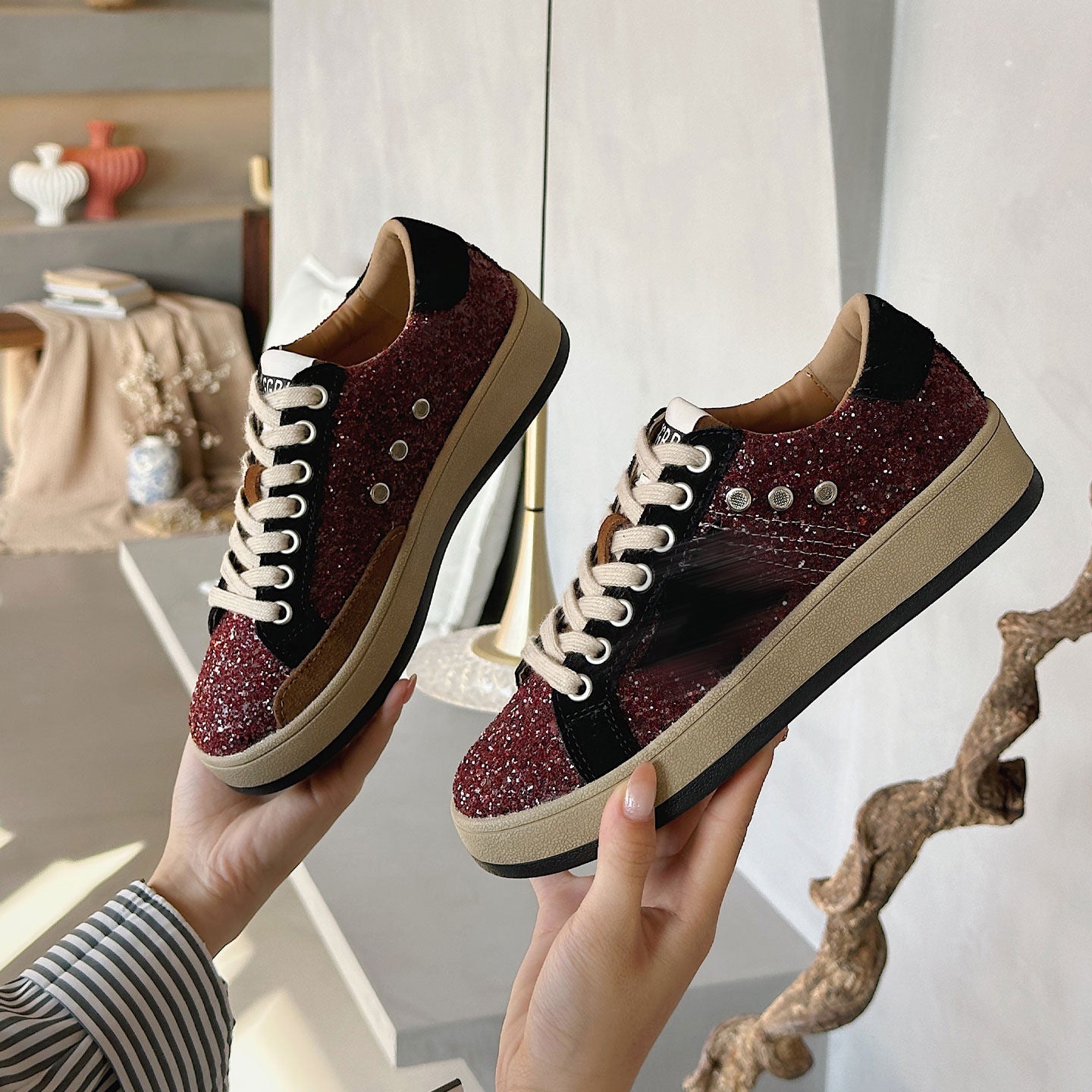 Women's Dirty Autumn Brushed Retro Star Fashion Sneakers