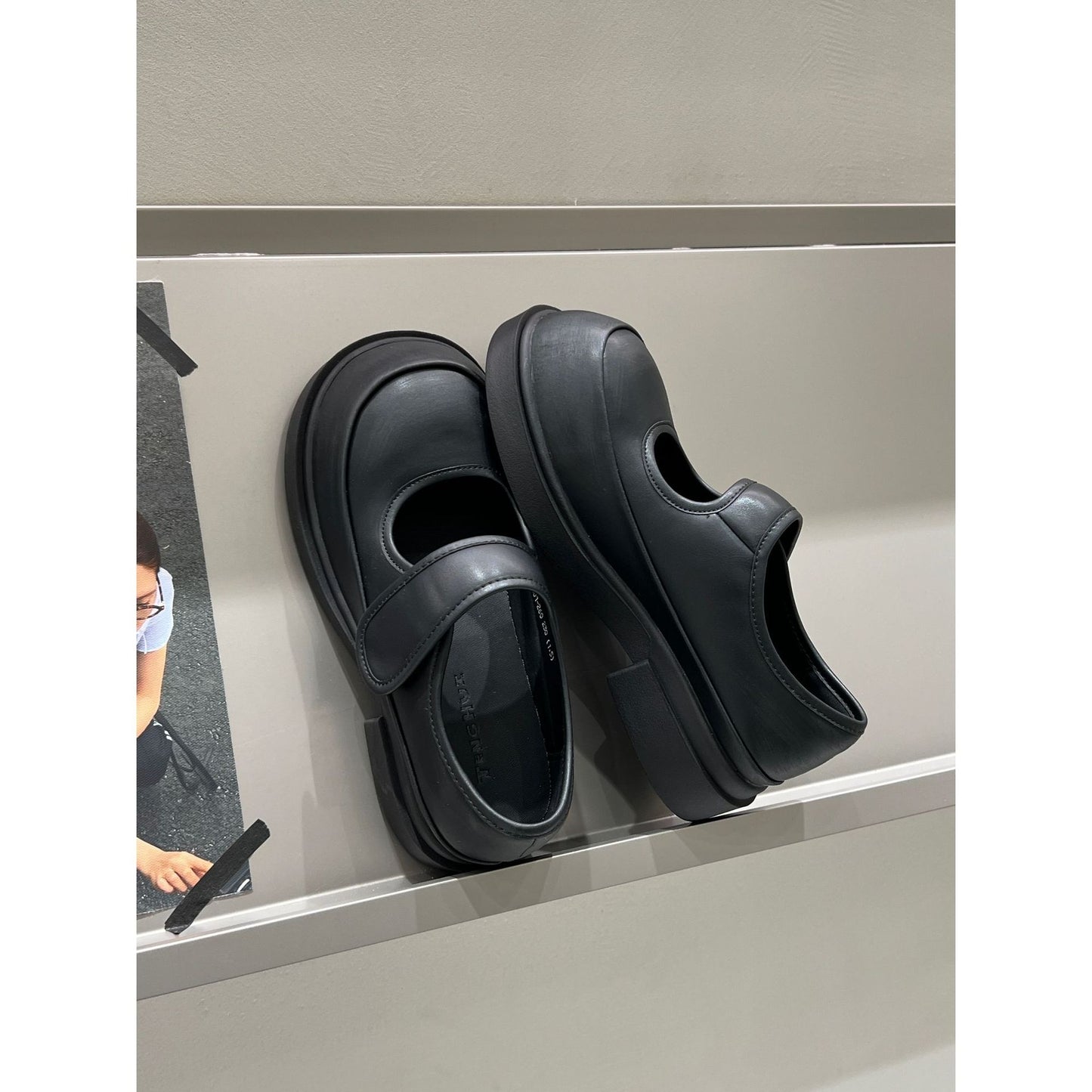 Velcro Mary Jane Big Head Platform Leather Shoes