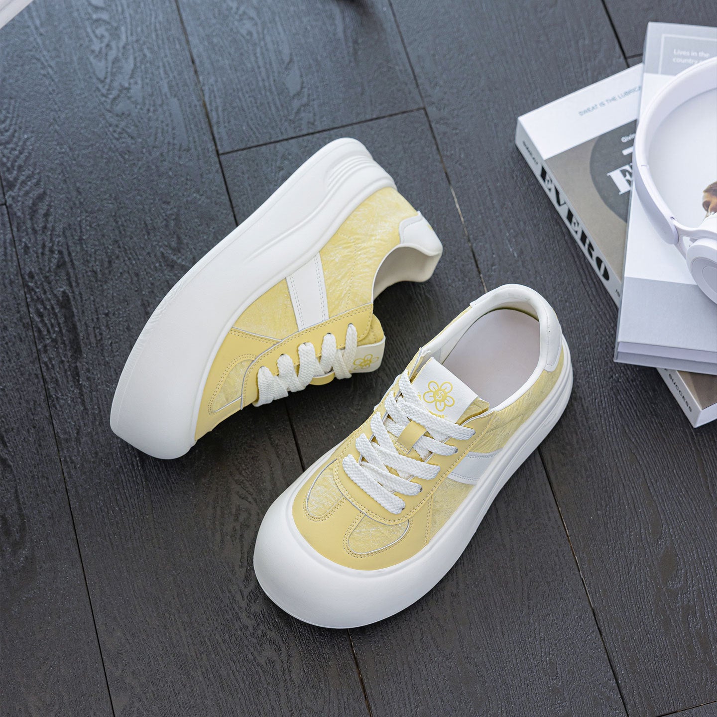 Women's White Spring Ugly Cute Big Toe Sneakers