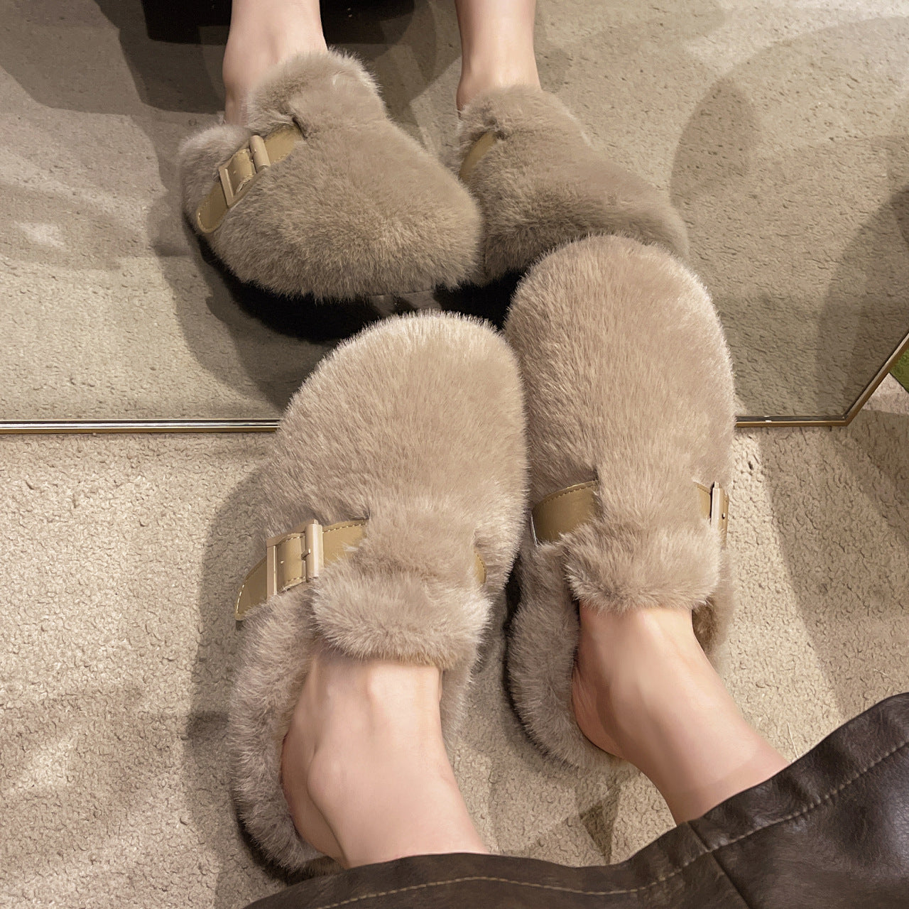 On Suede Round Toe Low Coral Fleece Can Loafers