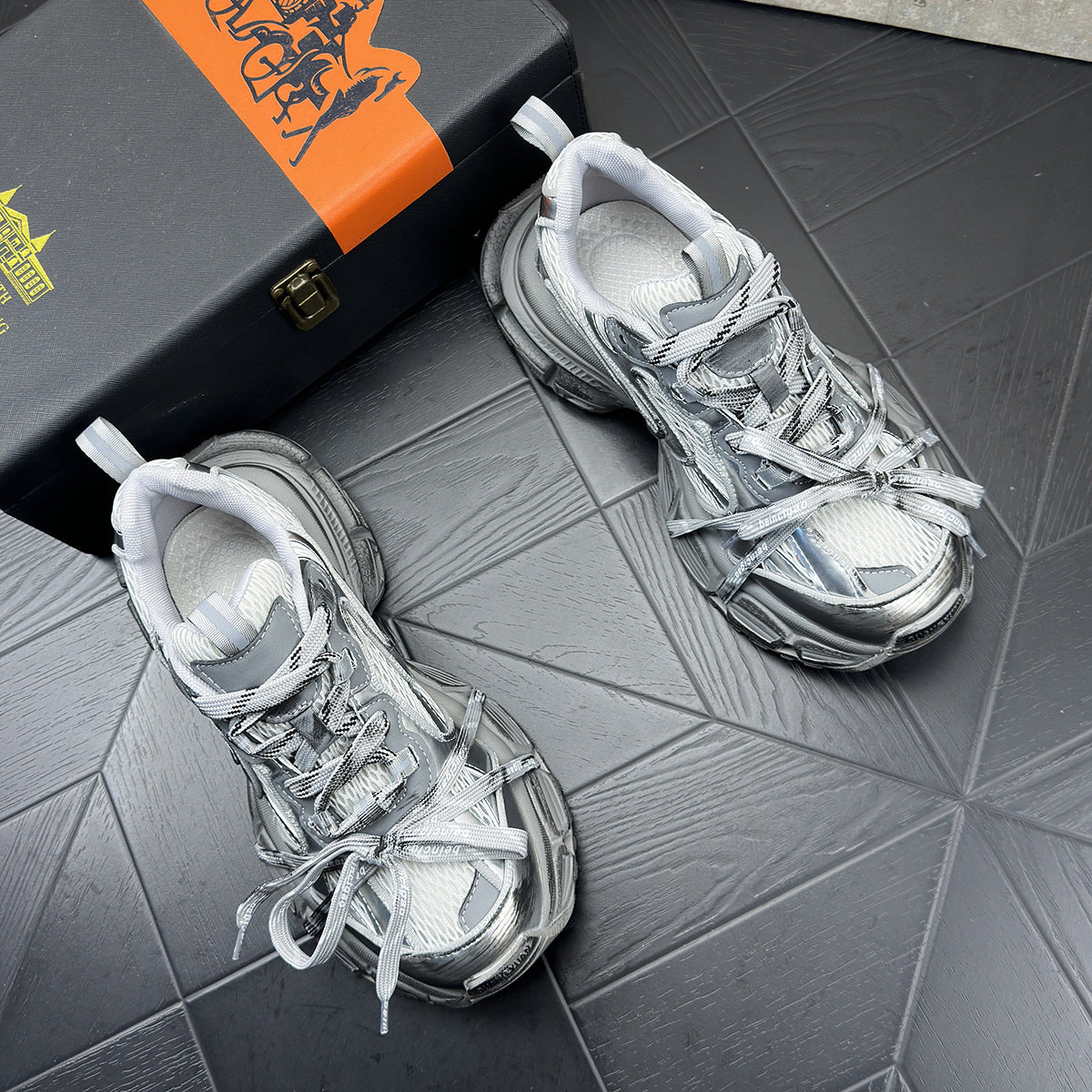 Men's High-grade Dad Breathable Mesh Fashion Handsome Men's Sports Shoes