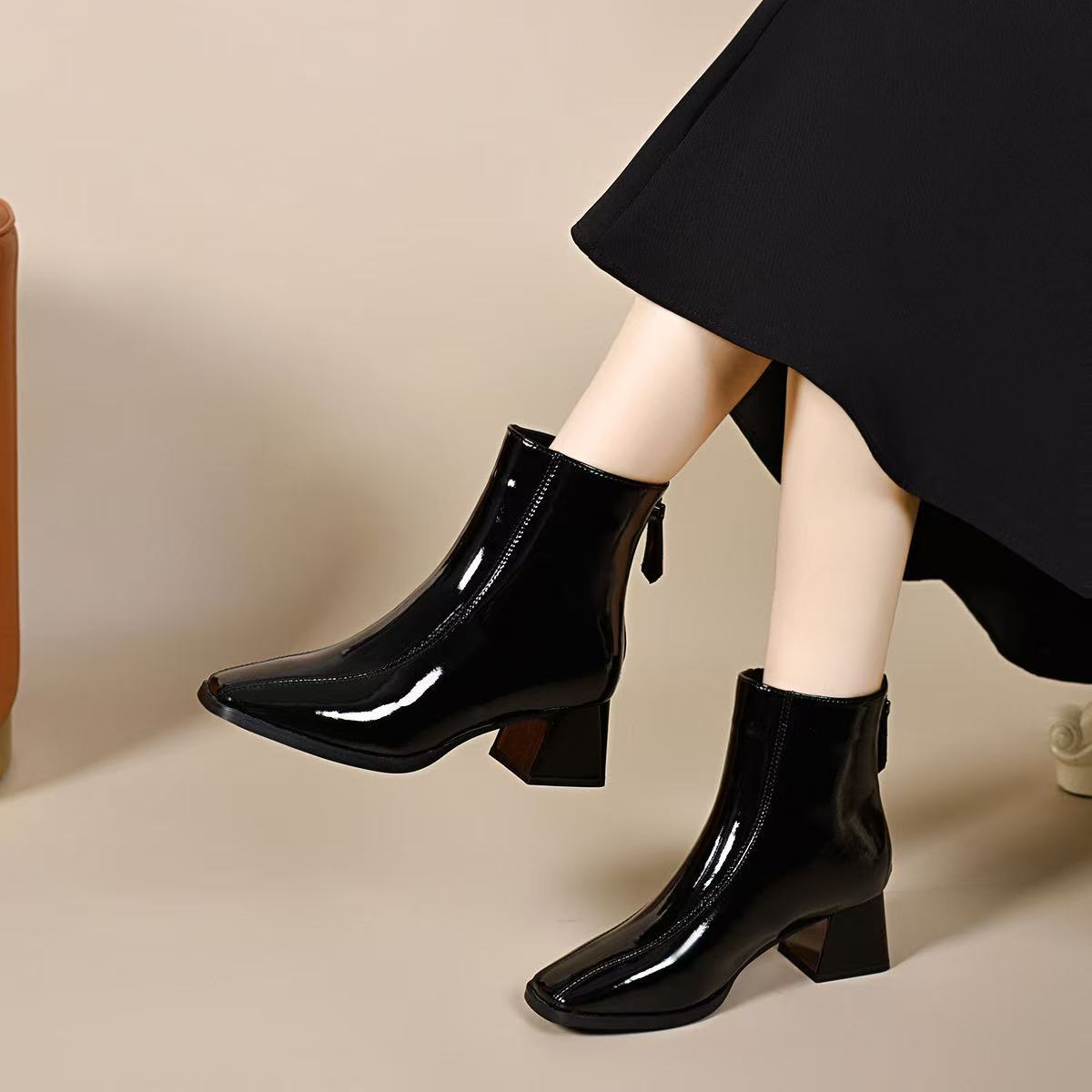 Square Toe Chunky Chelsea British Fleece-lined Back Zipper Boots