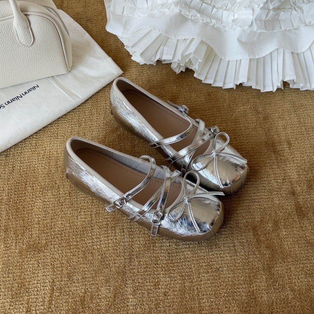 Version Mary Jane Sier Bow Pumps Slippers