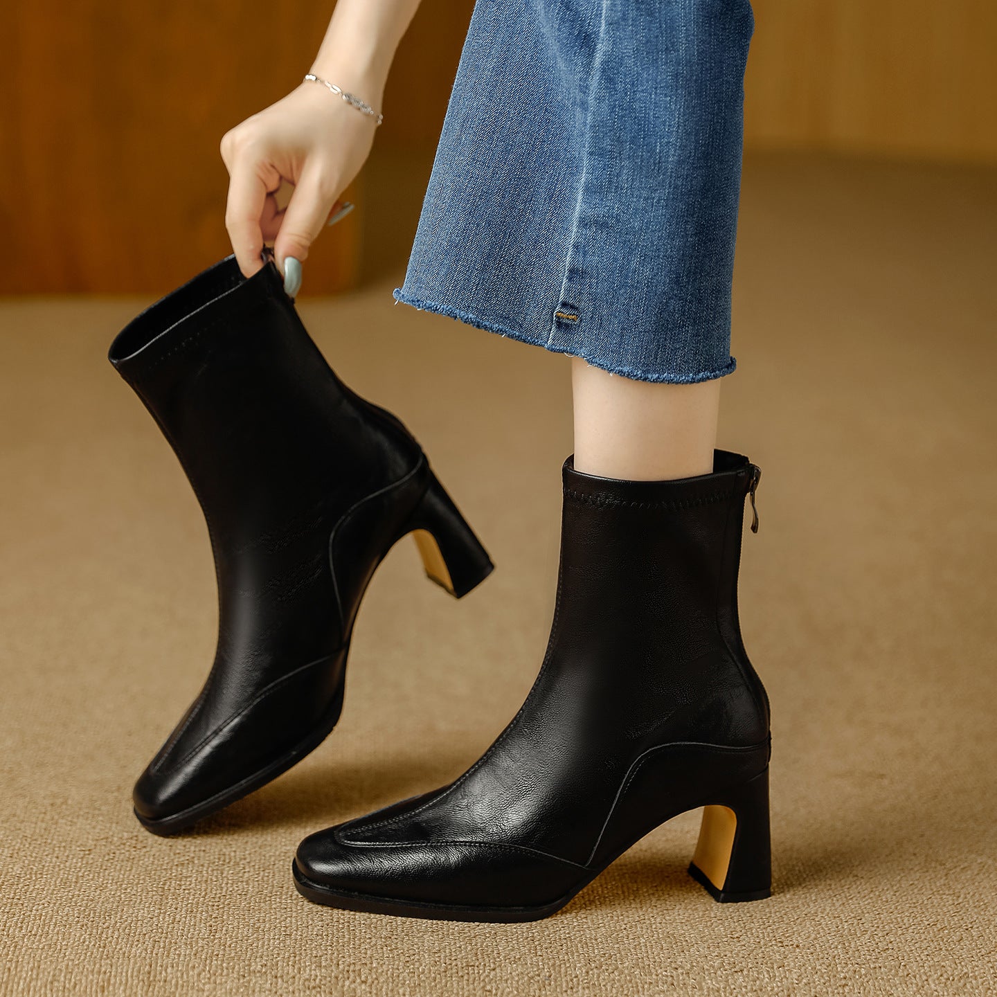 Women's Square Toe Booties Chunky Back Zip Soft Artistic Retro Style Women's Leather Boots