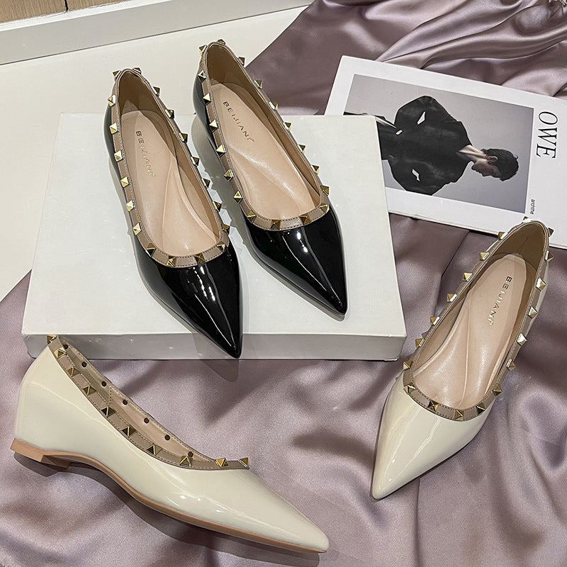 Women's Fan High-grade Rivet Temperament Small Size With Hidden Heels