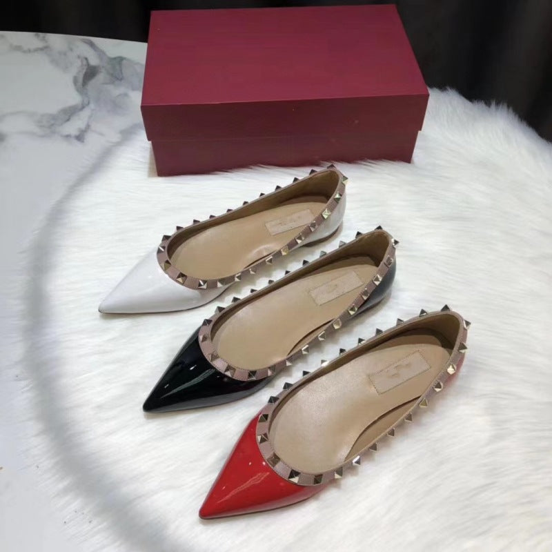 Women's Shallow Mouth Rivet Pointed Flat Summer Flat-heeled Wedding Women's Fashion Shoes