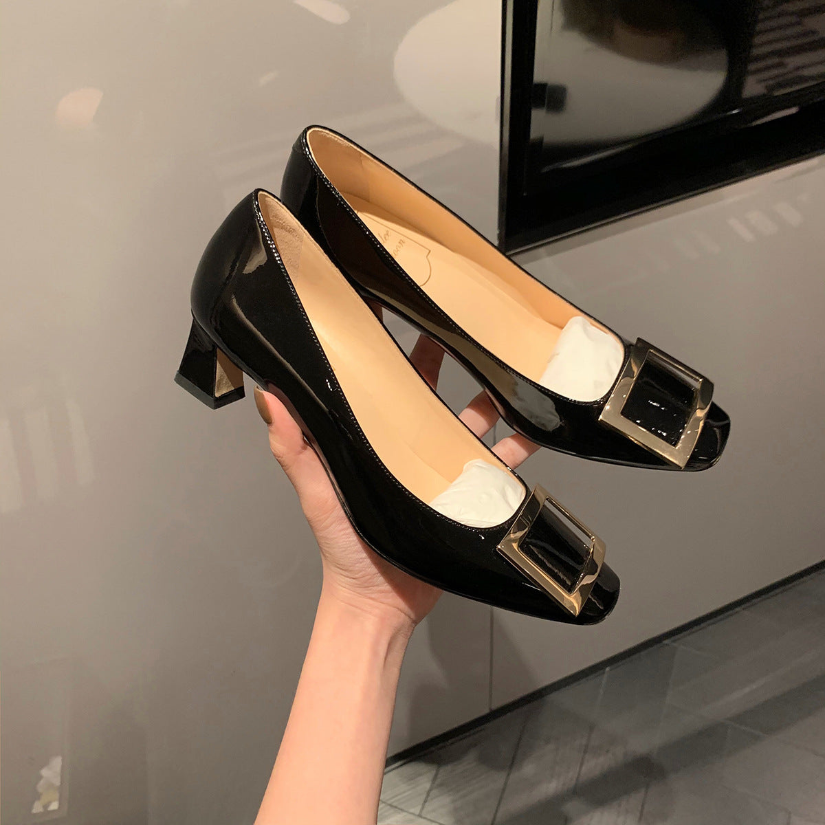 Square Buckle Low-cut Low Flat Commuter Women's Shoes