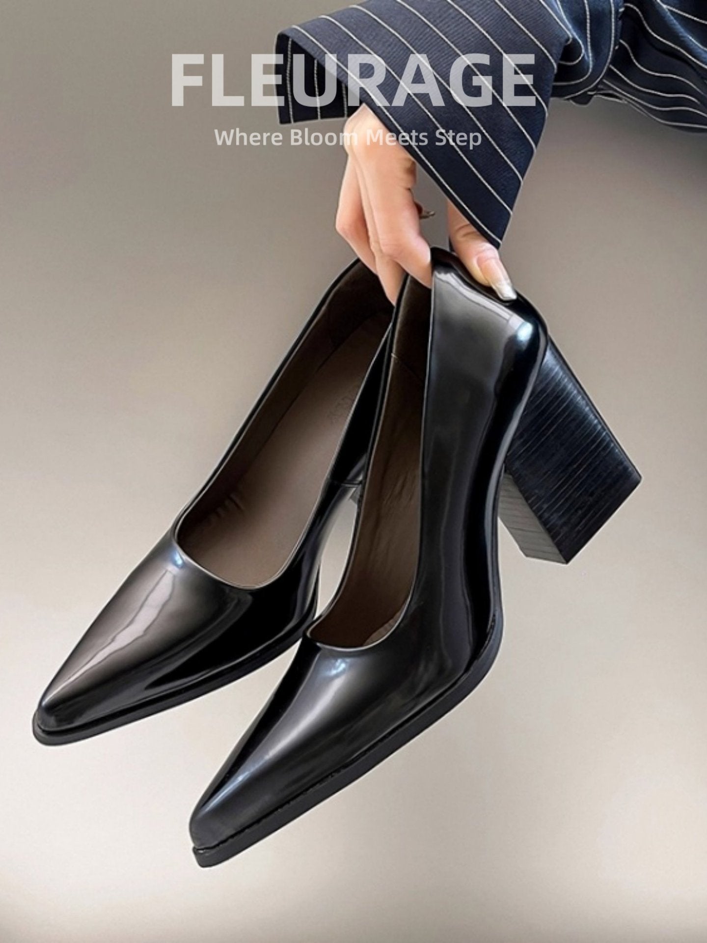 Women's Retro Pointed Toe Chunky Temperament Not Tired Feet Pumps Commuter Heels