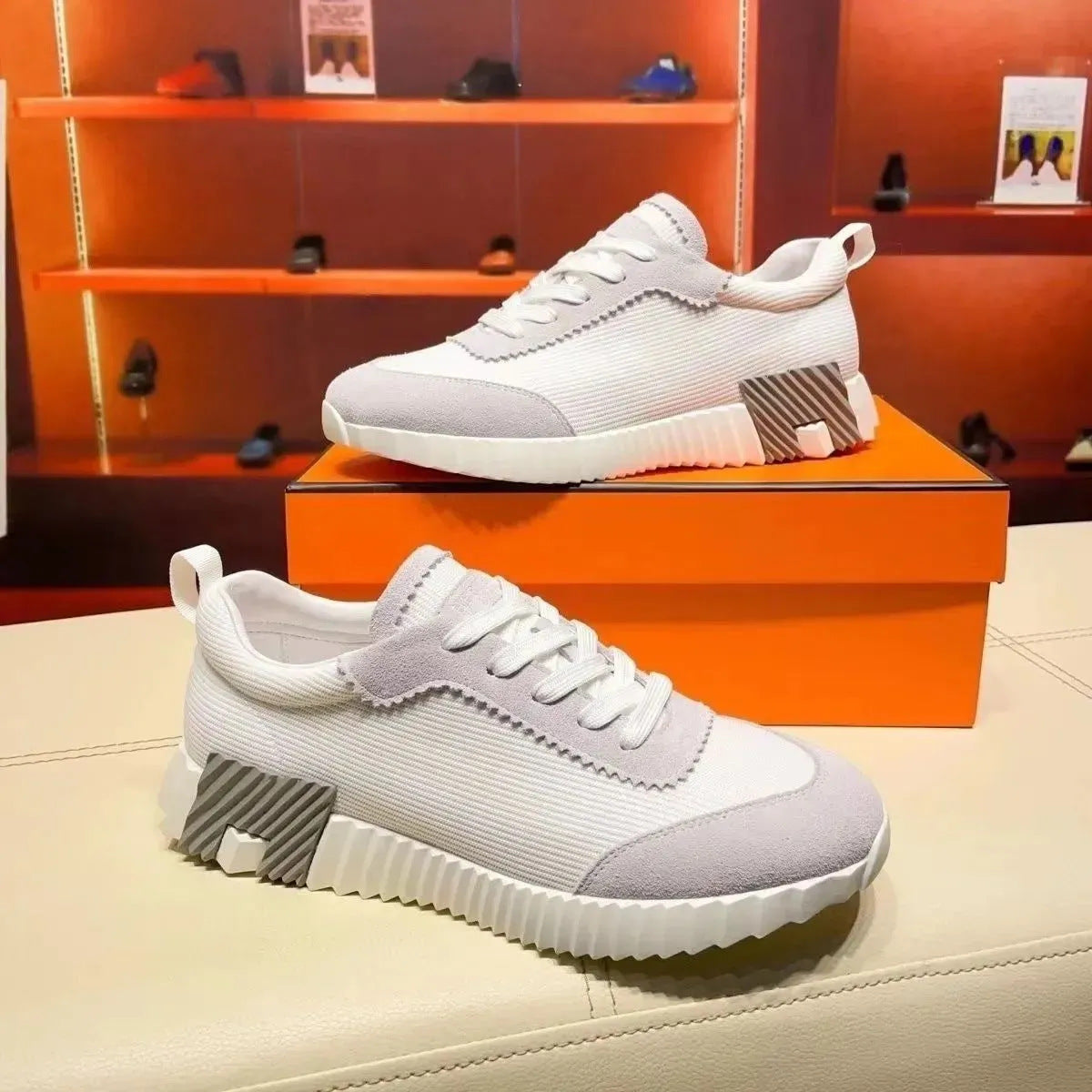 Women's Fashion Comfortable Board Winter Breathable Light Luxury Women's Sports Shoes