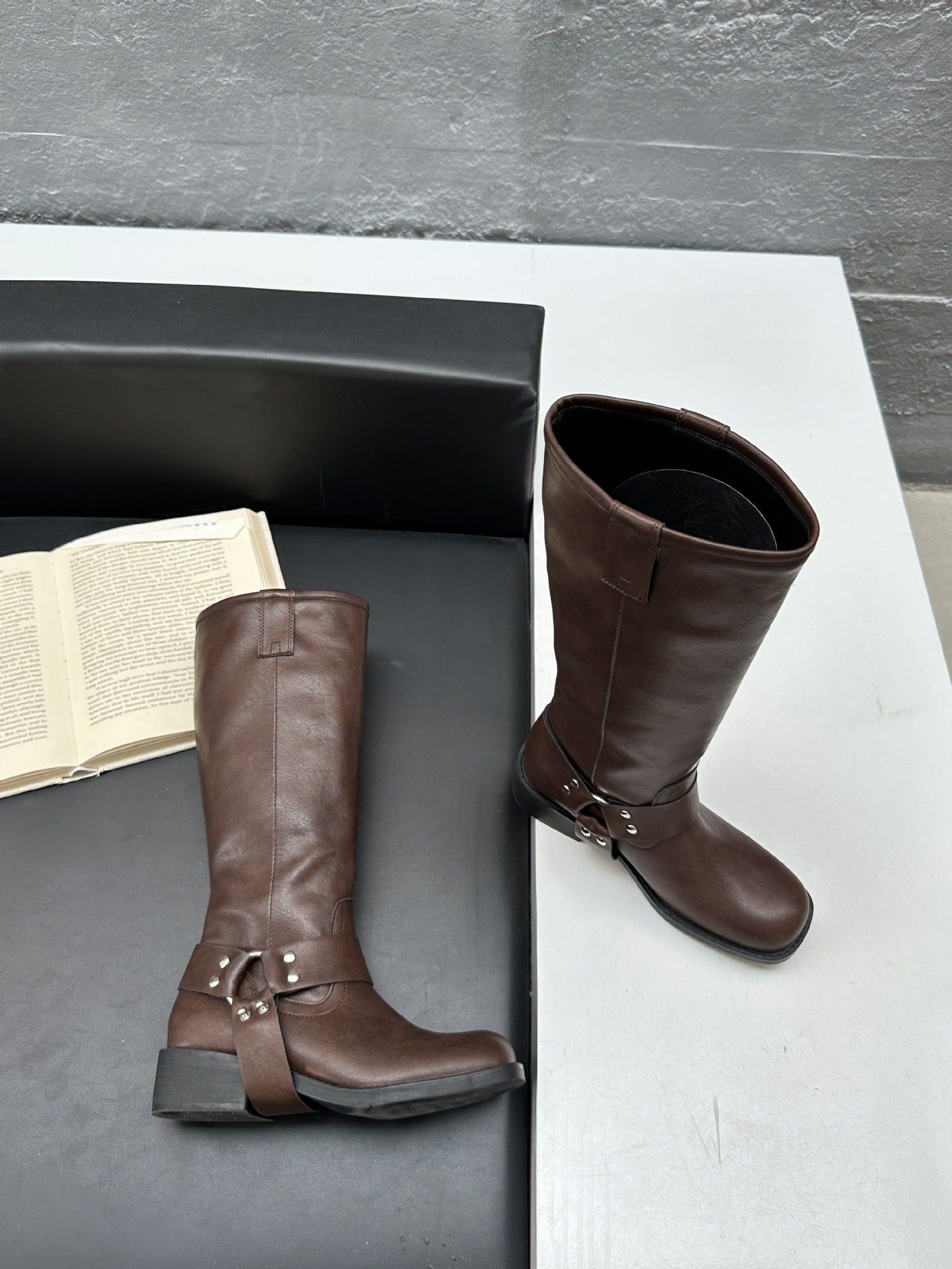 Women's Square Toe Platform Thick Ruins Wind Brushed Western Denim Boots