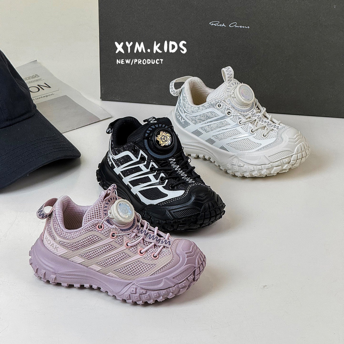 Children's Spring Fashion Rotating Buckle Resin Sole Sneakers