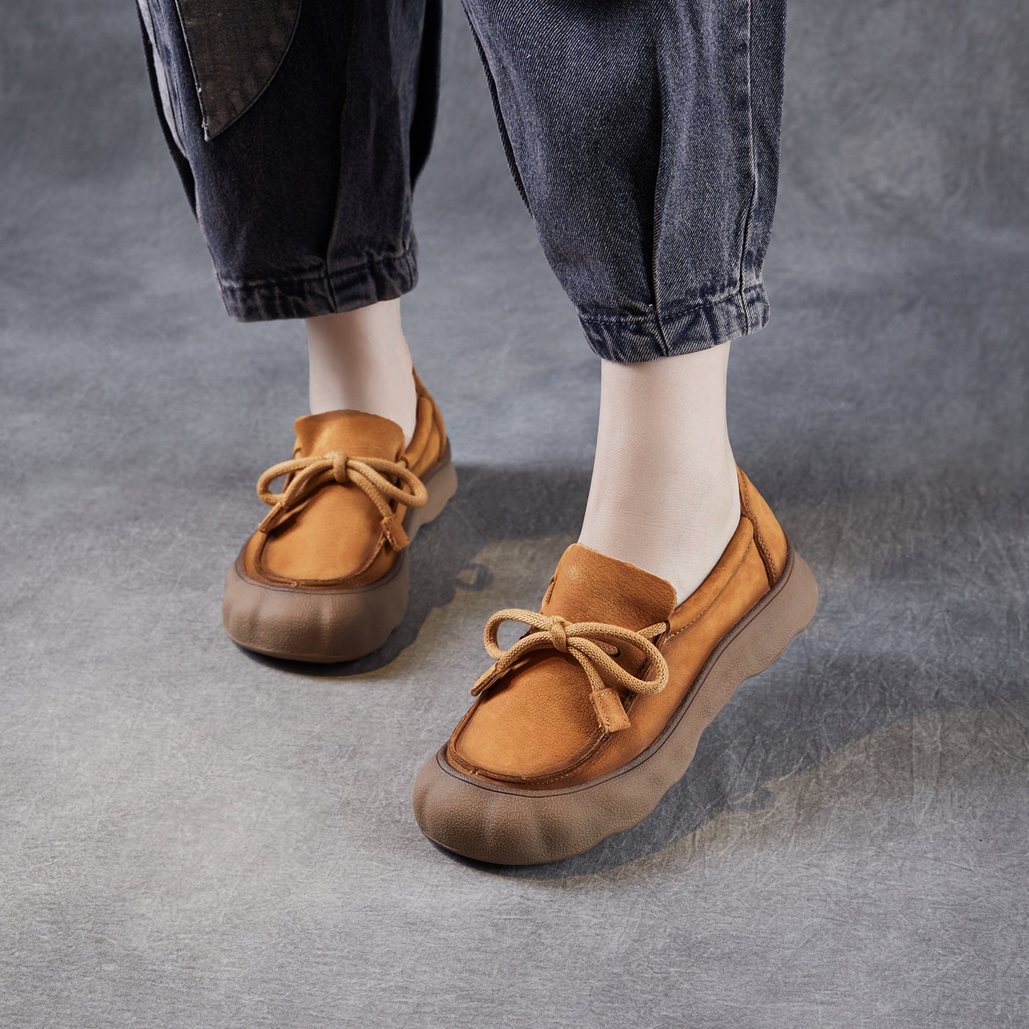 Women's Layer Cowhide Retro Lace Up Autumn Round Toe Soft Bottom Women's Casual Shoes