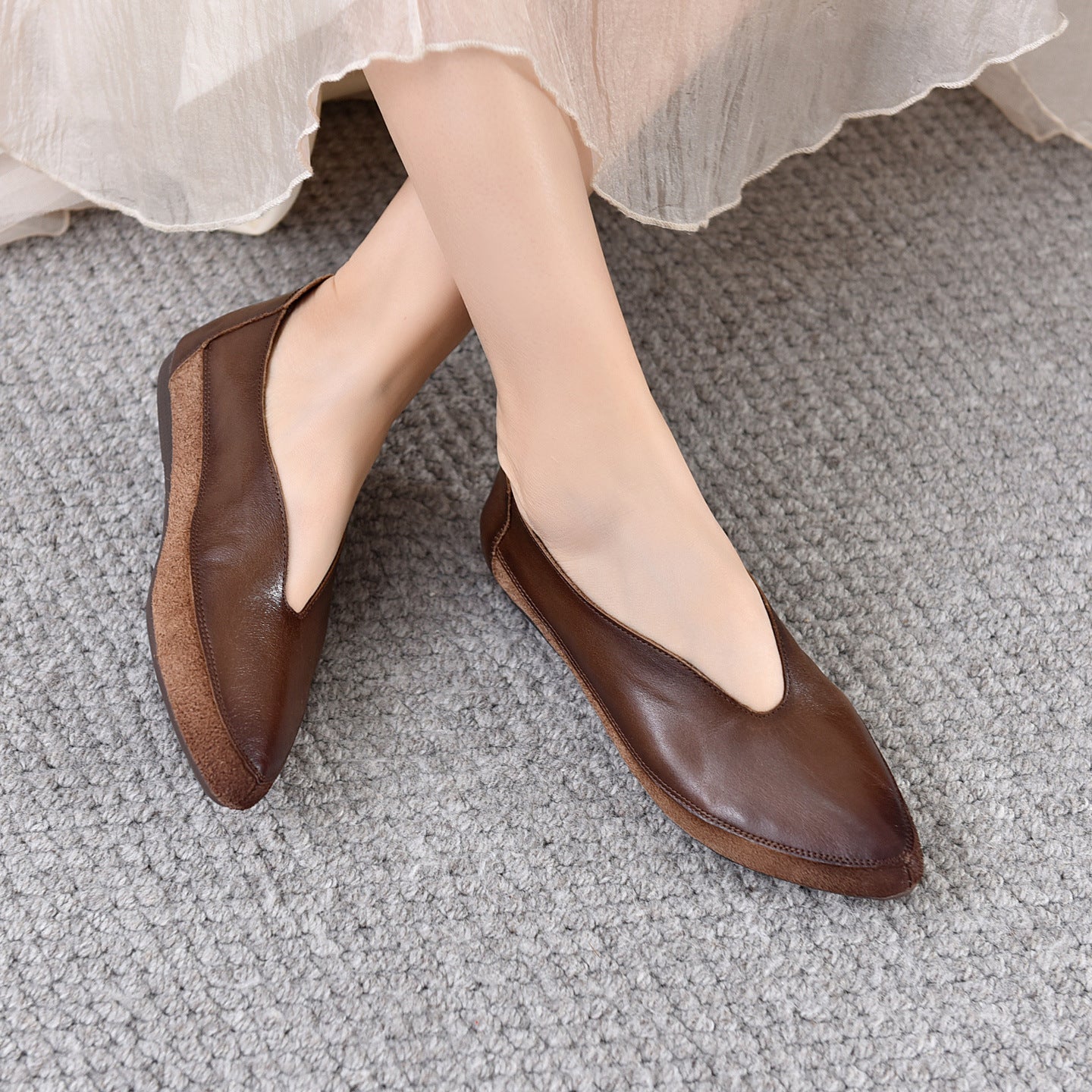 Women's Layer Cowhide Vintage Weave Pointed Toe Old Money Style Temperament Heels