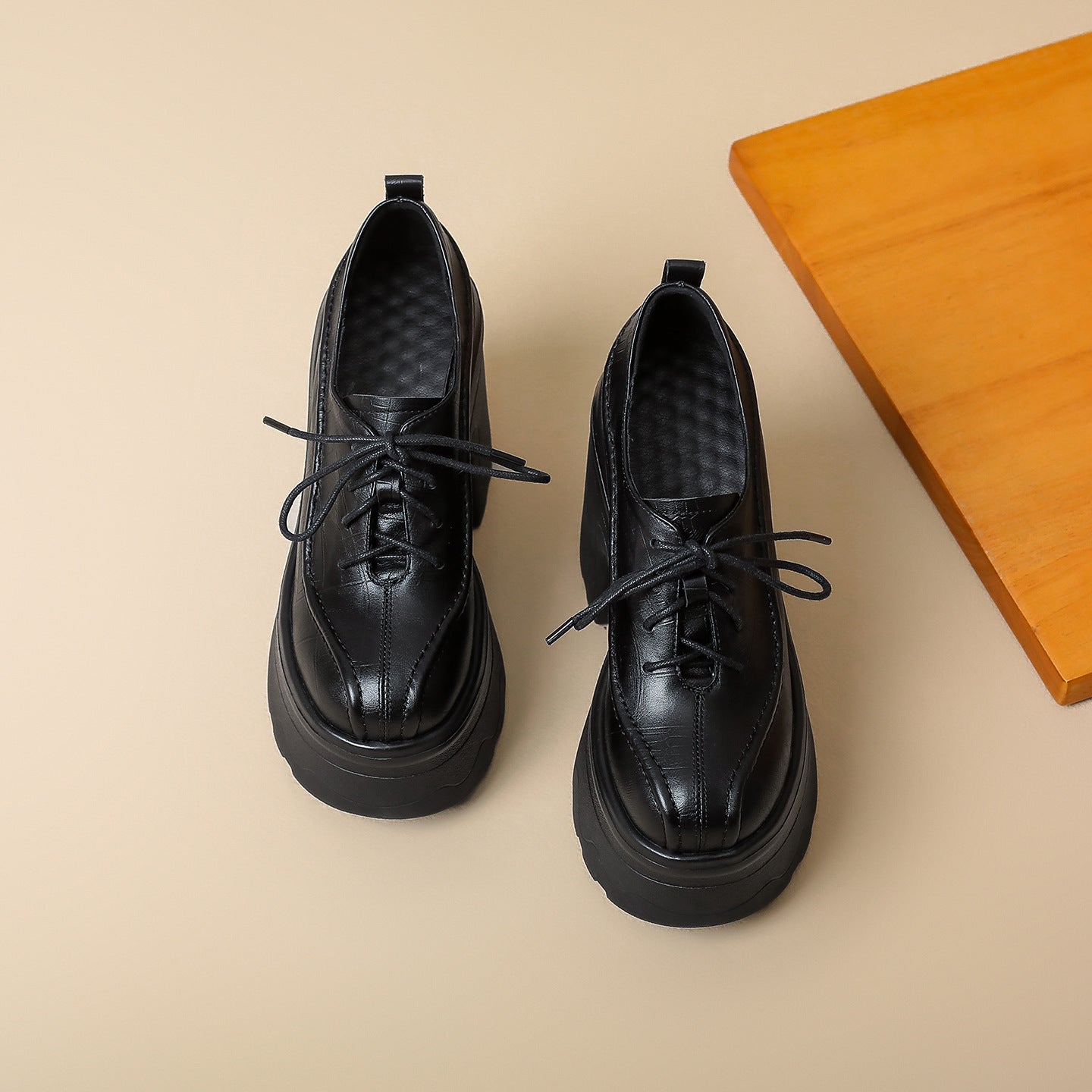 Women's Style Spring Round Toe Thick Bottom Cowhide Leather Shoes