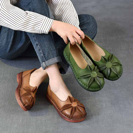 Women's Ethnic Style Mother First Layer Cowhide Soft Bottom Shallow Women's Casual Shoes
