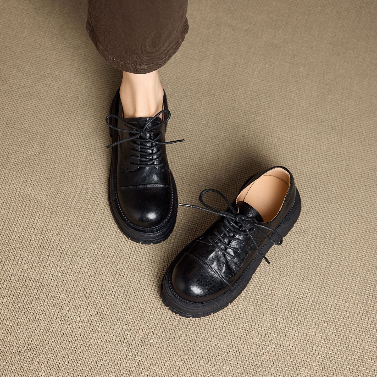 Women's Platform Round Head British Style Retro Lace Up Chunky Single-layer Loafers