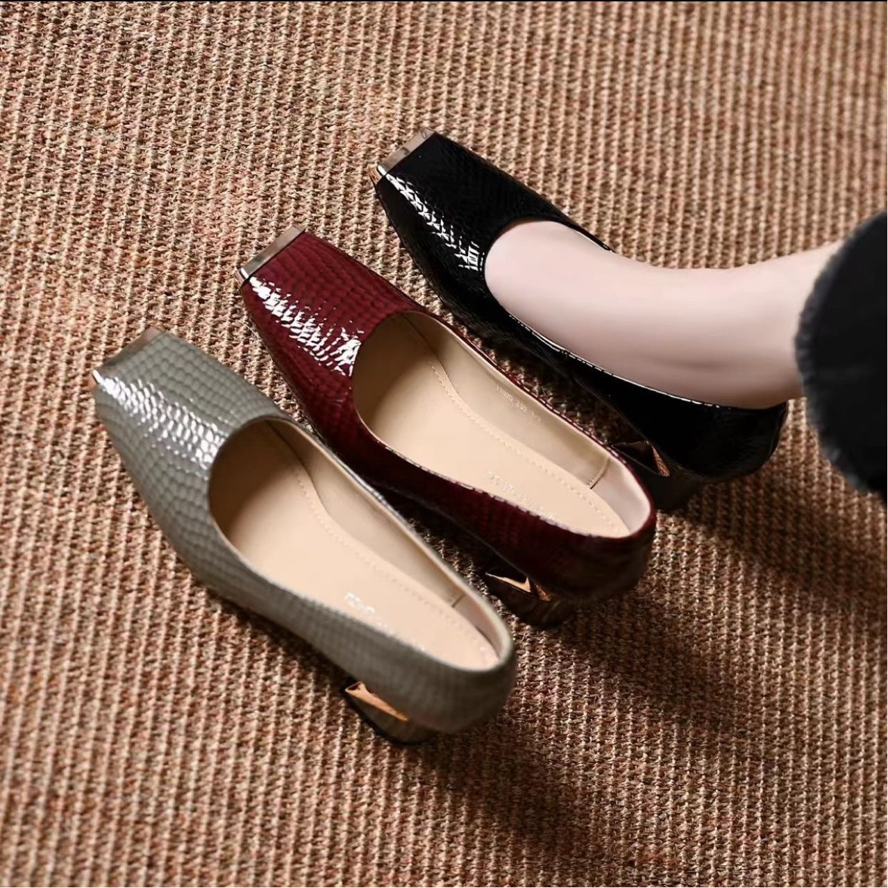 Women's Cowhide Metal Square Toe Low-cut French Style Temperament Chunky Comfortable Leather Shoes