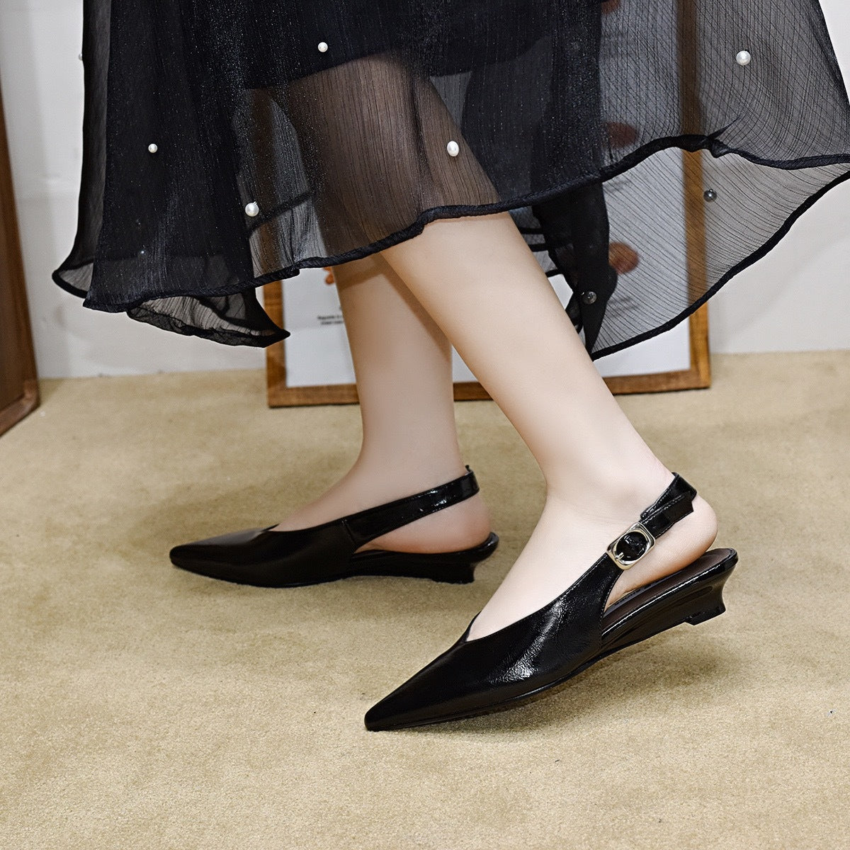 Women's Korean Style French Temperament Pointed Toe Pumps Back Strap Sandals