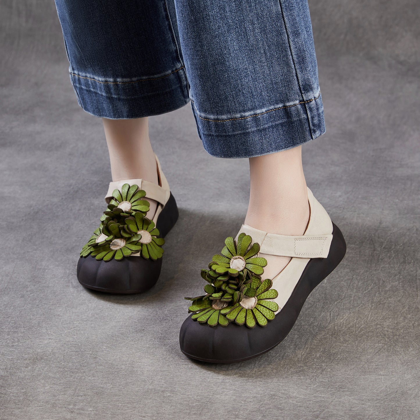 Women's Top Layer Cowhide Platform Flowers Mary Jane Ethnic Style Retro Men's Shoes