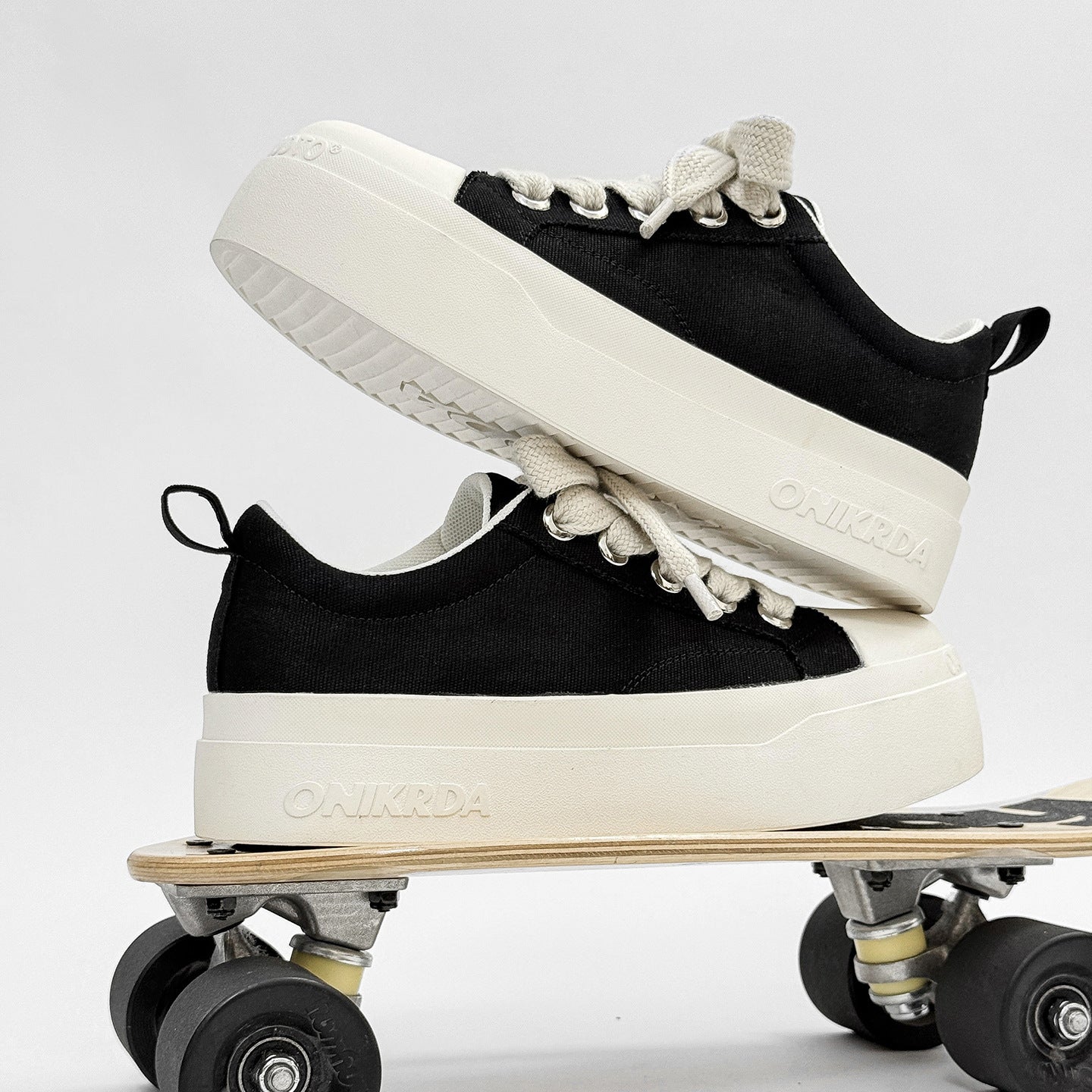 Women's & Men's Thick Sole Height Increasing Niche Couple Men's Canvas Shoes