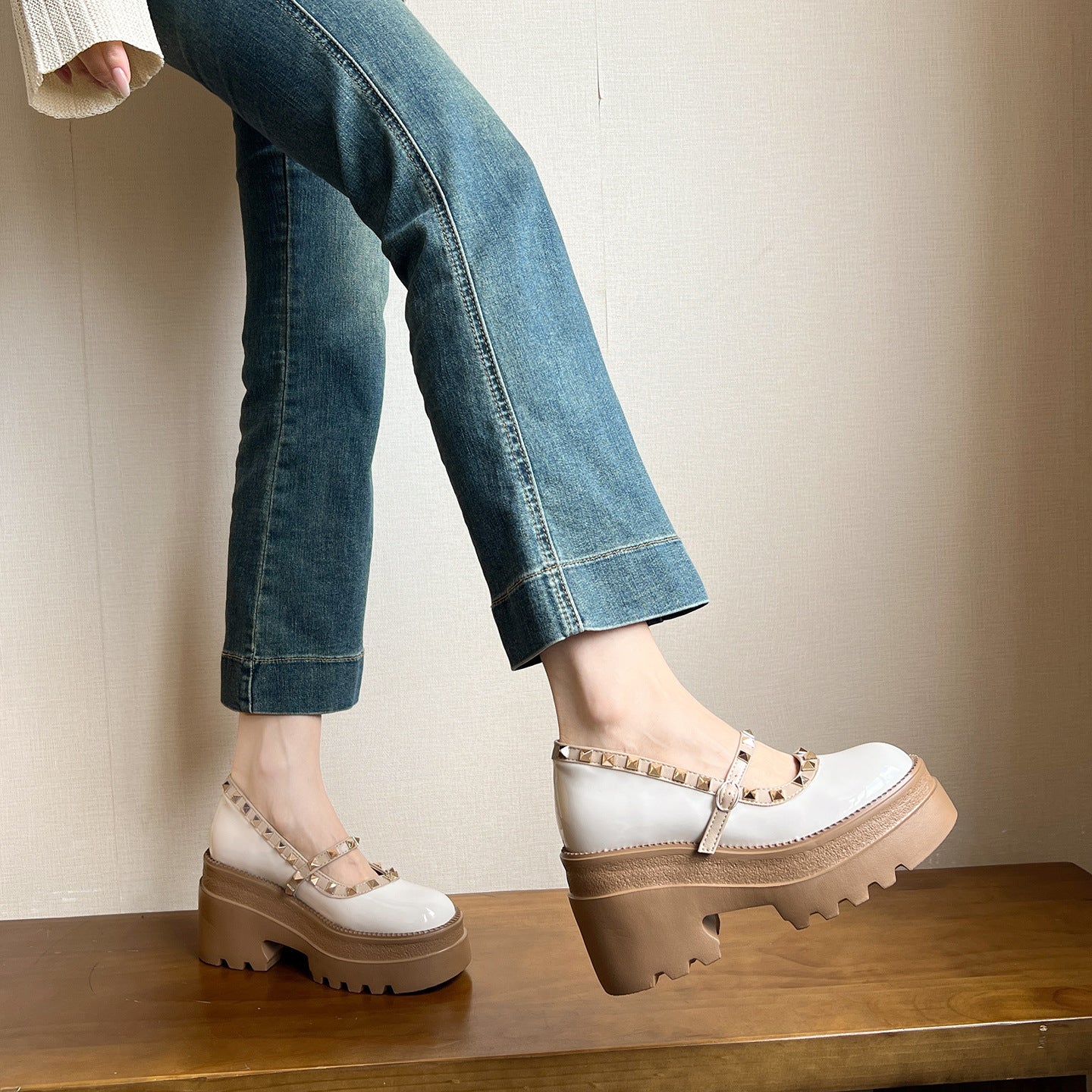 Women's Height Increasing Insole Thick-soled With Mary Leather Shoes