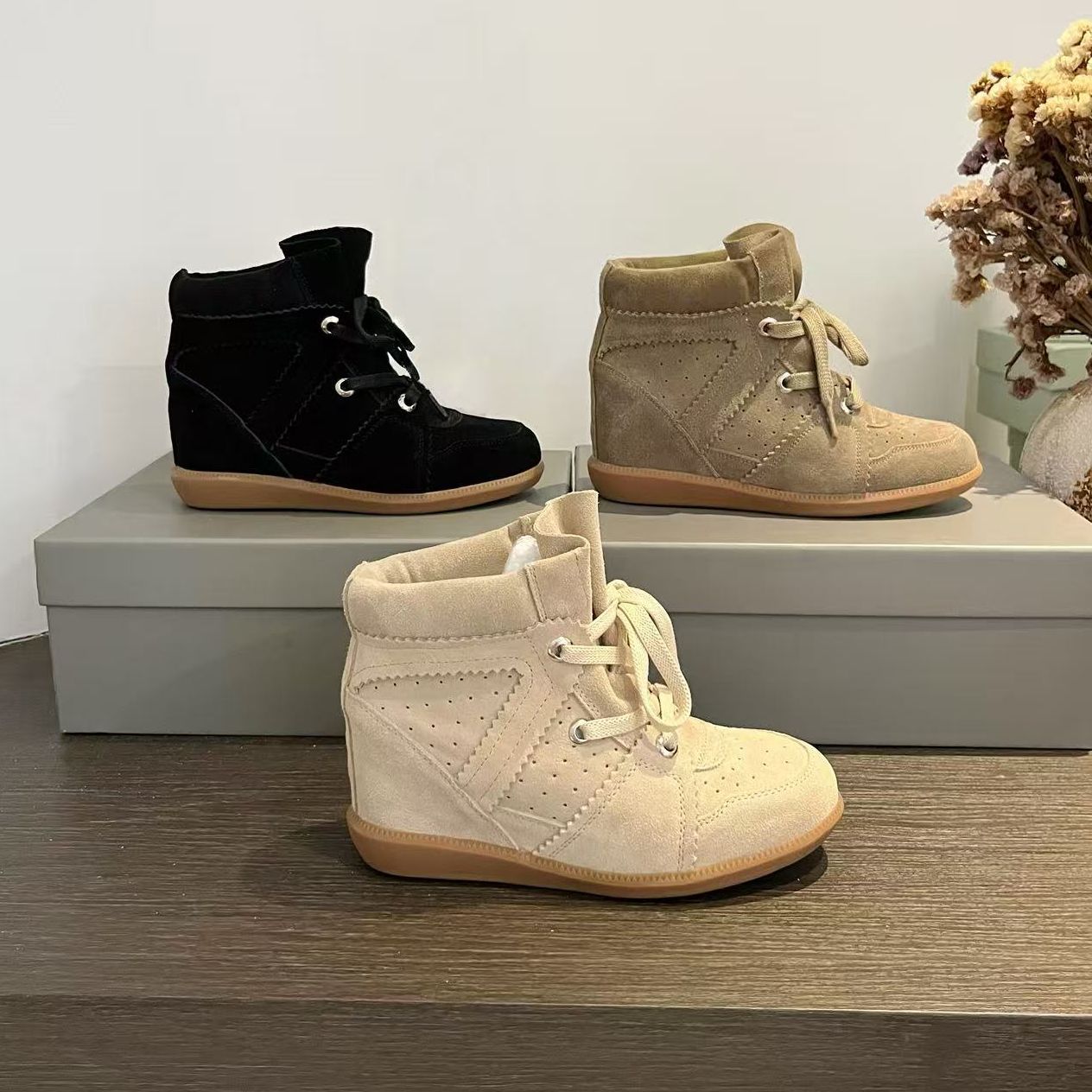 Women's Genuine Height Increasing Insole Fashionable Women's Casual Shoes