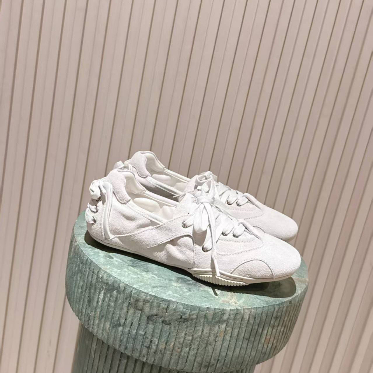 Design Fashion Wild Crack Retro Lace Up Casual Shoes