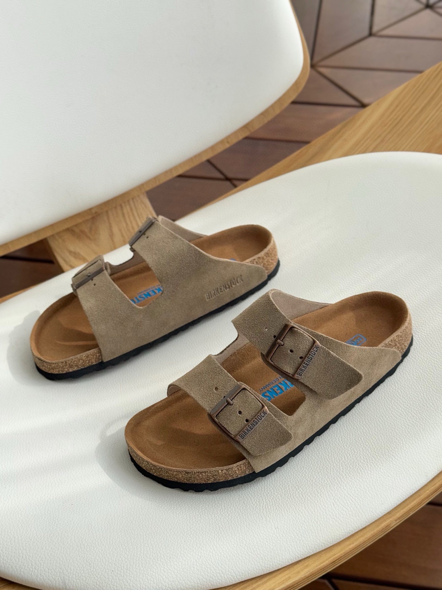 Order Niche Beach Flip-flops Cork Comfortable Double Buckle Genuine Sandals