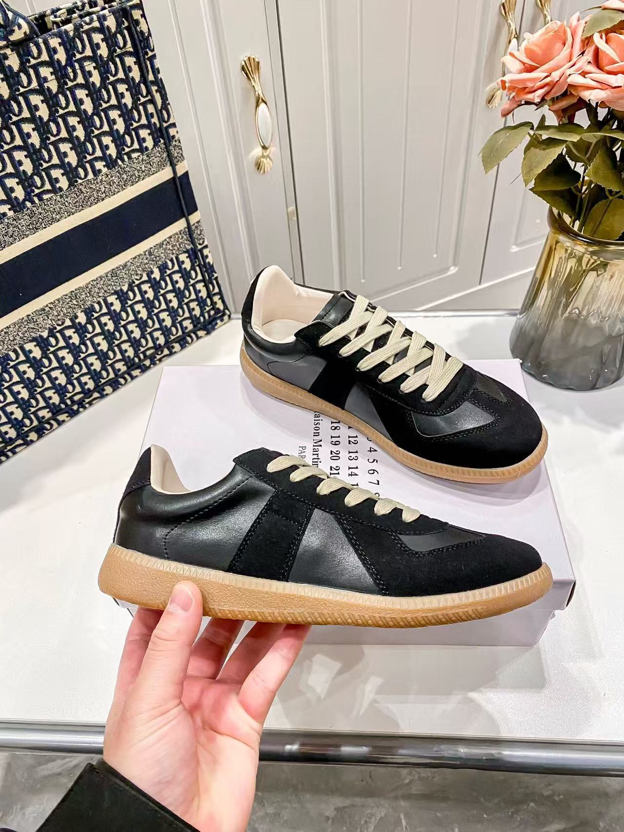 Women's & Men's Training Couple Sports Flat Bottom Height Sneakers