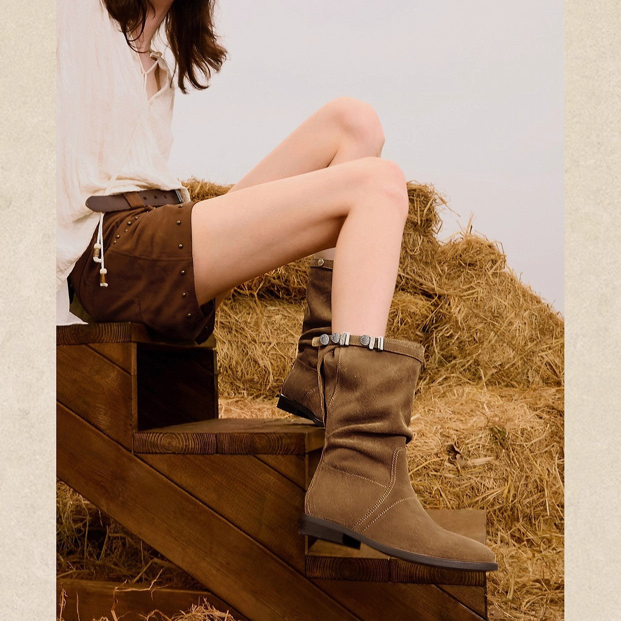 Women's Suede Western Cowboy Belt Buckle Pleated Pile Style Women's Leather Boots