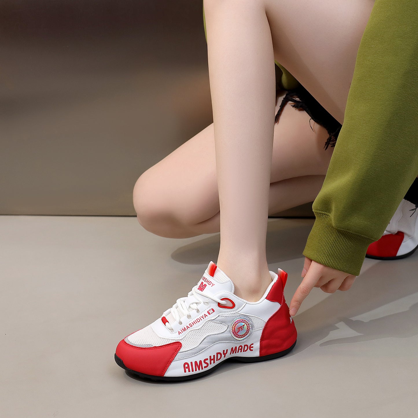 Women's & Men's Giant Hibiscus Mesh Couple Pippen Dad Sneakers
