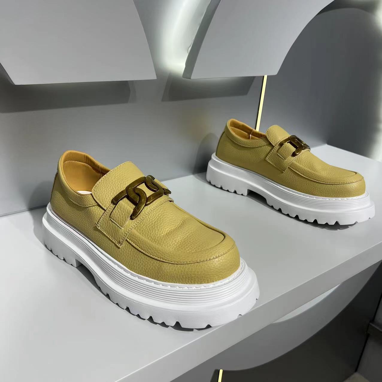 Men's Height Increasing One Pedal Business White Loafers