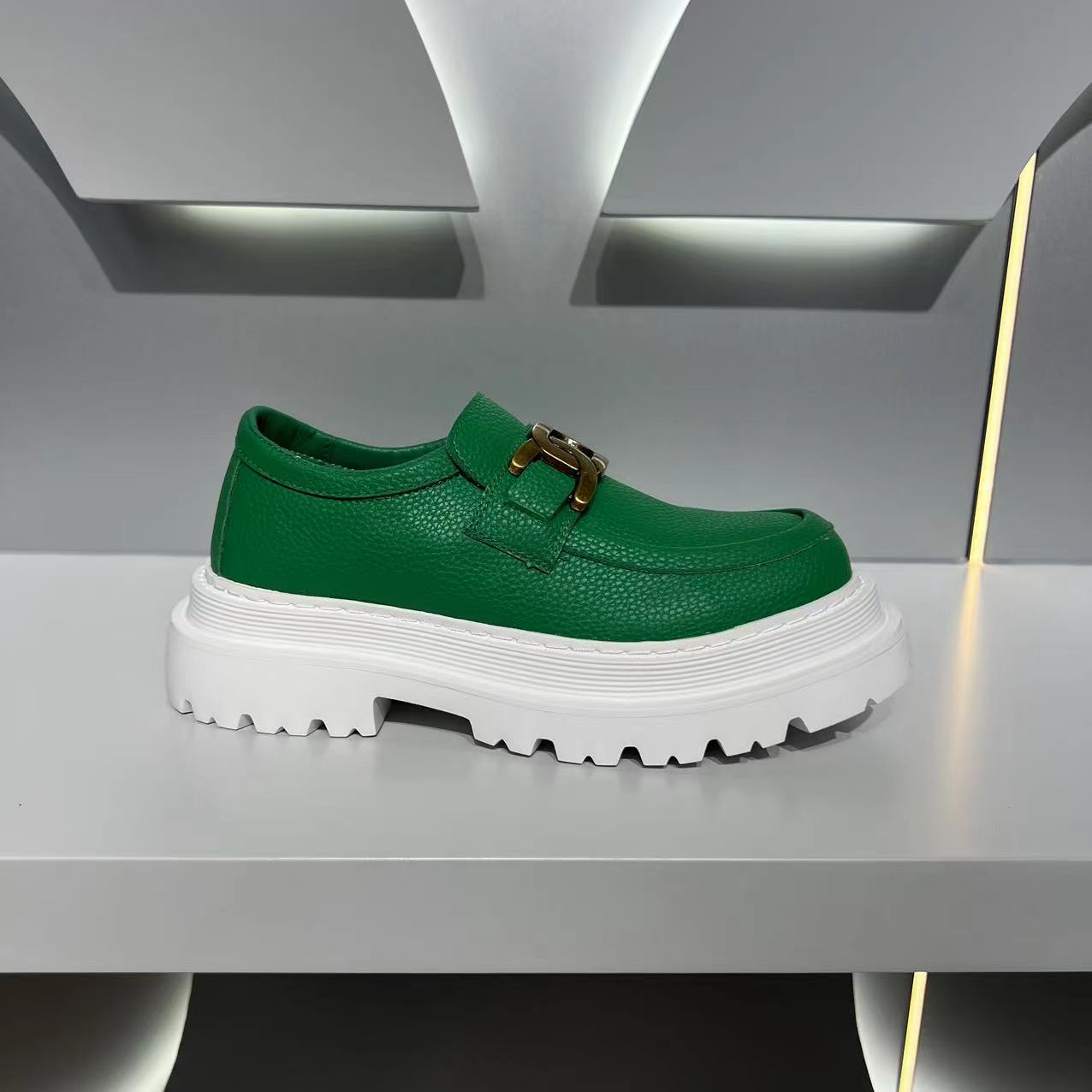 Men's Height Increasing One Pedal Business White Loafers