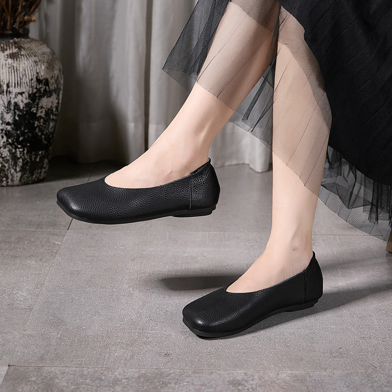 Women's Soft Bottom Square Toe Flat Black Breathable Comfortable Professional Women's Casual Shoes