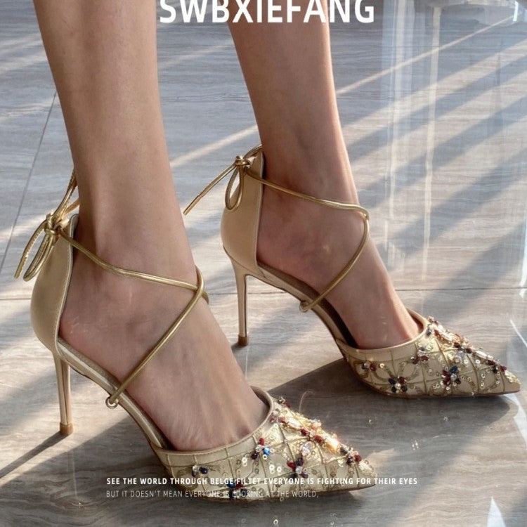 Women's Embroidered Classy Golden Wedding Pointed Toe Beautiful Chinese Heels