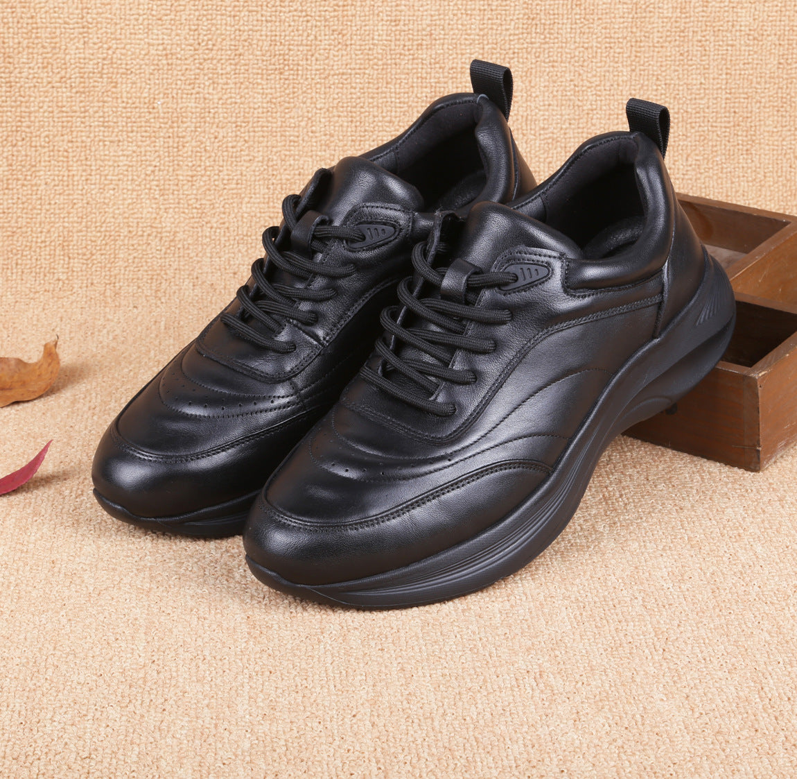Men's Breathable Sports Outdoor First Layer Cowhide Leather Shoes
