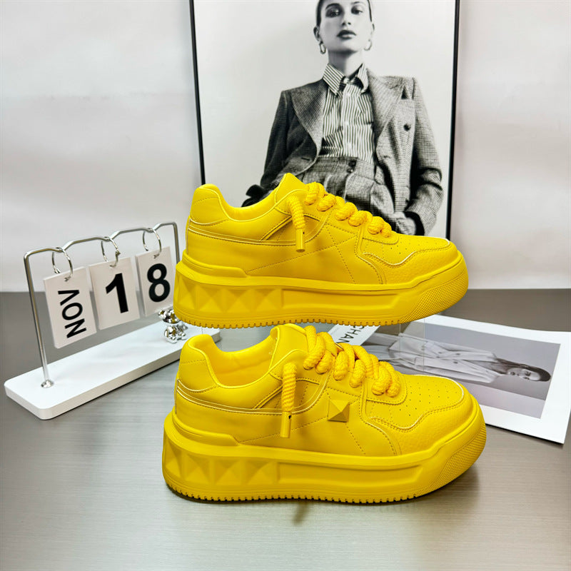 Women's Yellow Rivet Thick-soled White Cowhide Inner Women's Casual Shoes