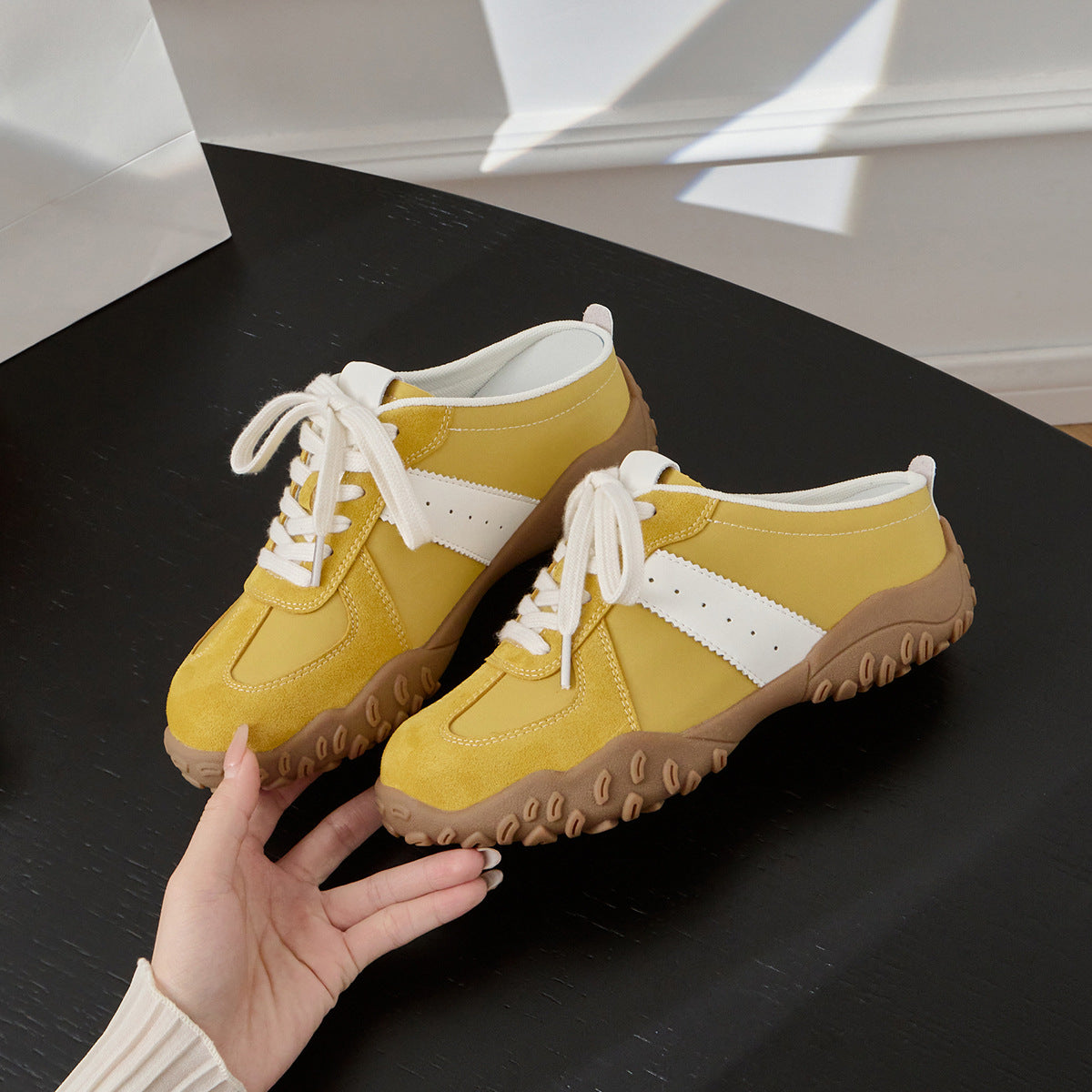 Women's Closed Toe Half Small Height Increasing Insole Breathable Summer Outdoor Sneakers