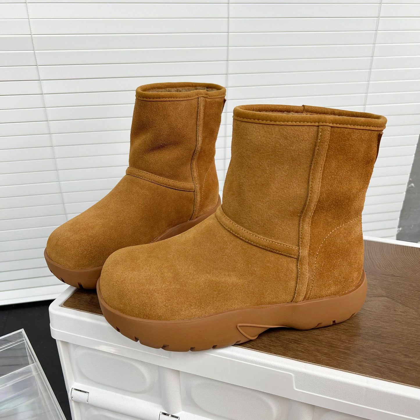 Fashion Female Winter Round Head Soft Bottom Wild Snow Boots