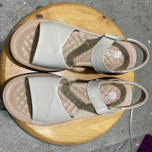 First Layer Cowhide Comfortable Breathable Massage Middle-aged Mother Shoes